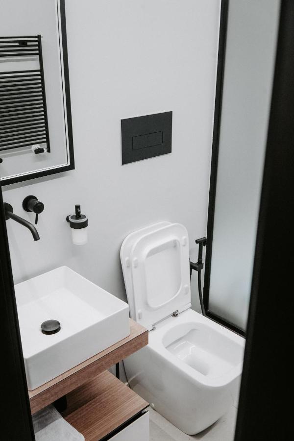Dislocati Bnb - Jacuzzi Privata - Cucina - Tv60" - Minimal Luxury ماريليانو المظهر الخارجي الصورة