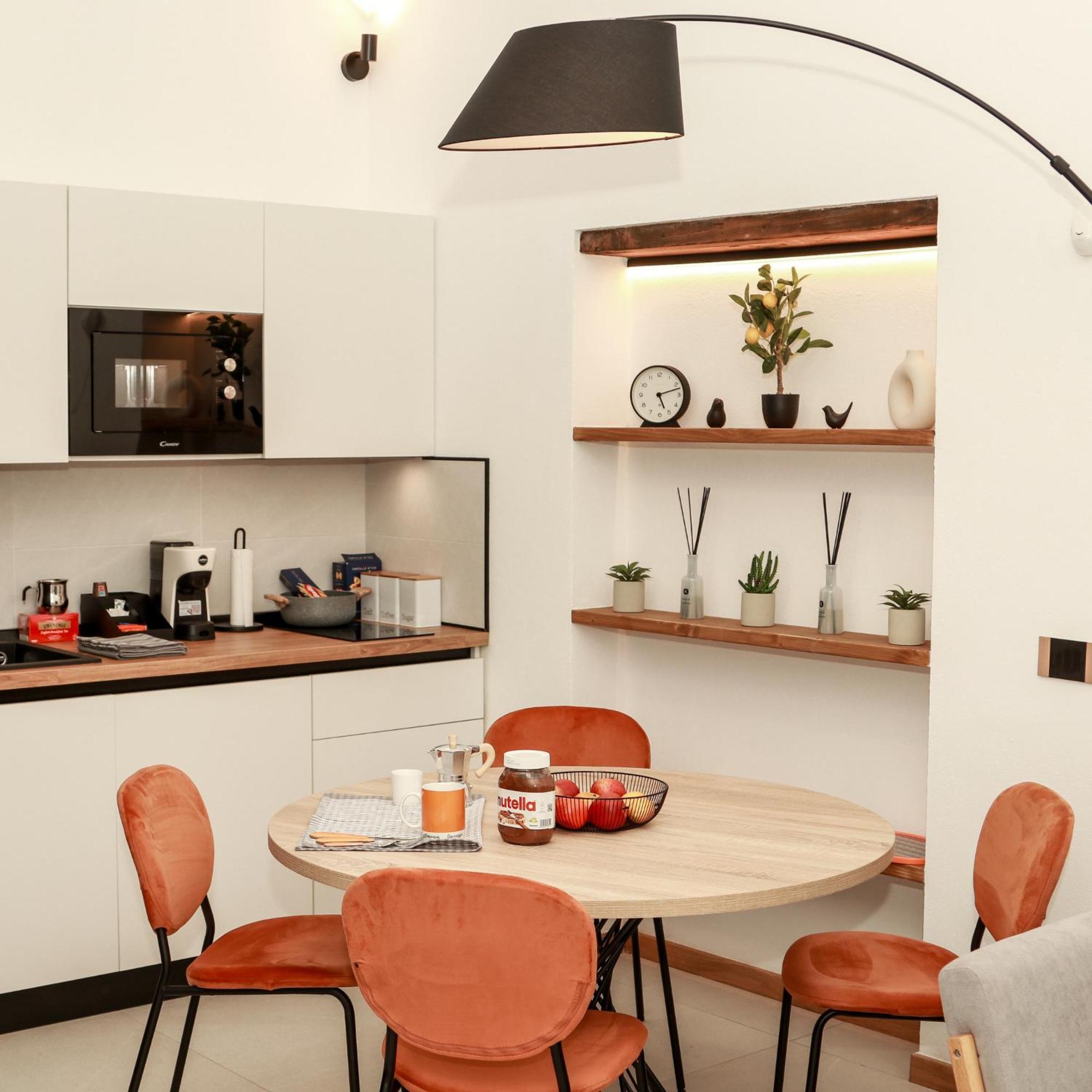 Dislocati Bnb - Jacuzzi Privata - Cucina - Tv60" - Minimal Luxury ماريليانو المظهر الخارجي الصورة